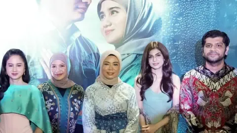 How a Man's Romance with His Mother-in-Law Turned Into a Popular Movie in the Country
